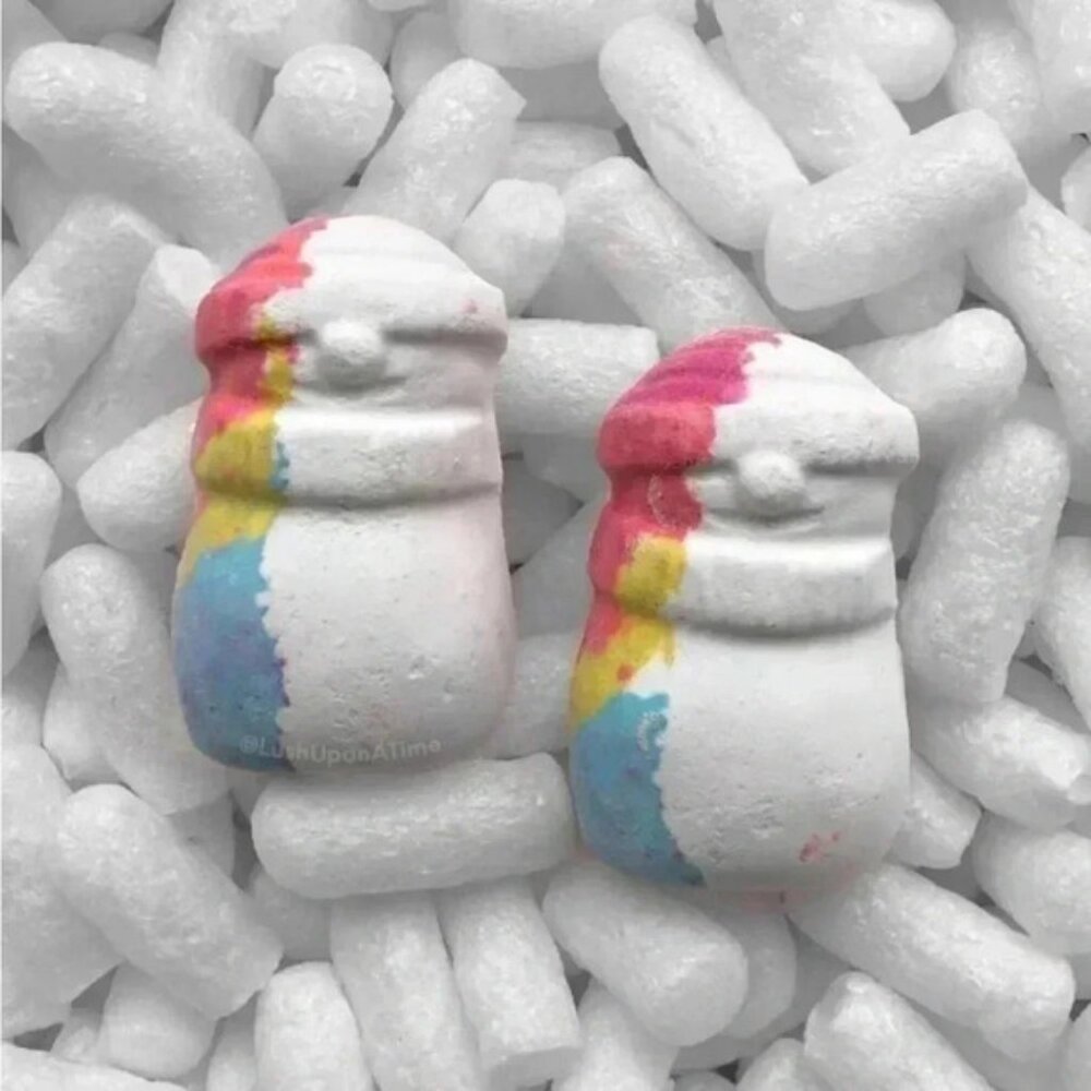 New Lush 3snowman dreaming freshly made by hand vegan naked relabath bombs